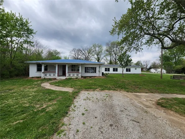 1735 S Saint Louis Bridge Rd, Decatur, IL 62521