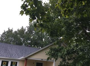 205 W Hillcrest Dr, Springfield, TN 37172