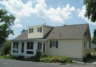 2nd image of 1638 Hillcrest Ave