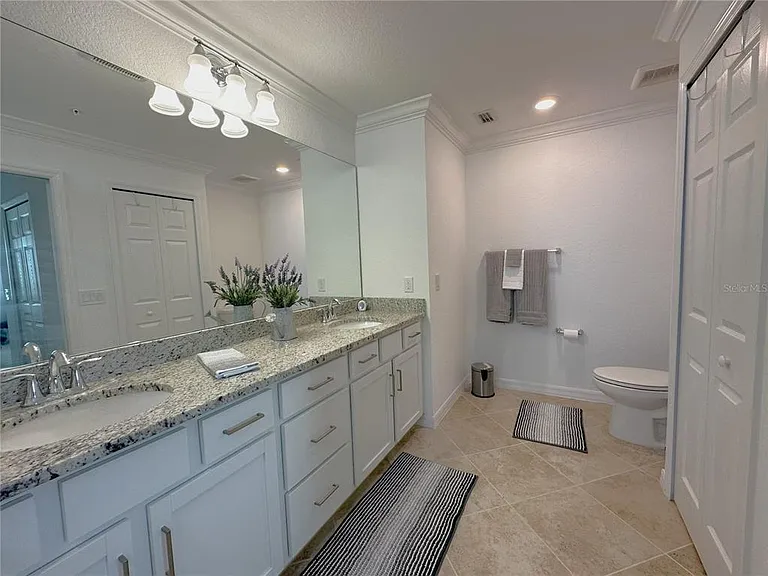 14040 Heritage Landing Blvd #116 — Photo 16
