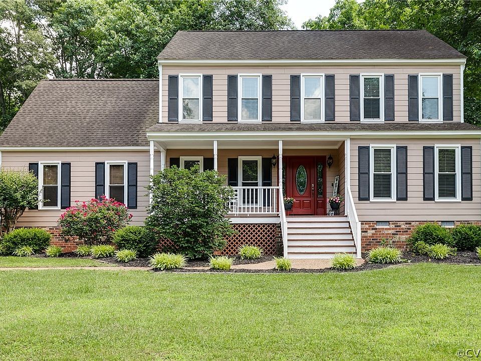 1st image of 919 Meadowcreek Dr