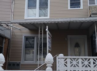 8930 129th St, Richmond Hill, NY 11418