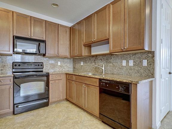 4th image of 16146 Poppy Seed Cir Unit 1104