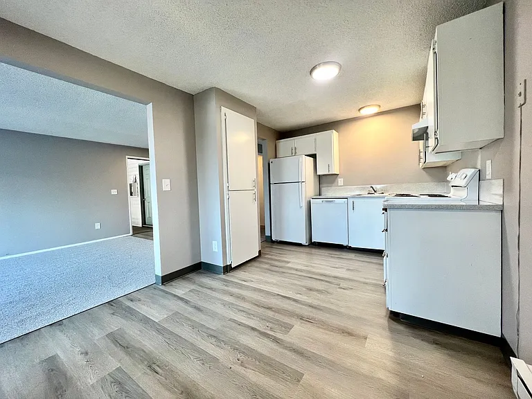 Forest Park Apartments — Photo 12