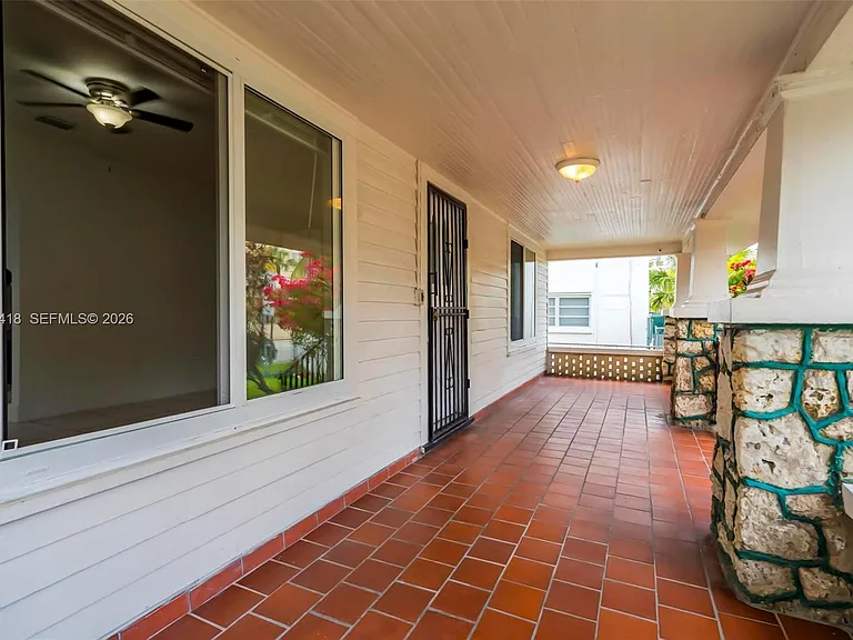 1243 SW 3rd St — Photo 51