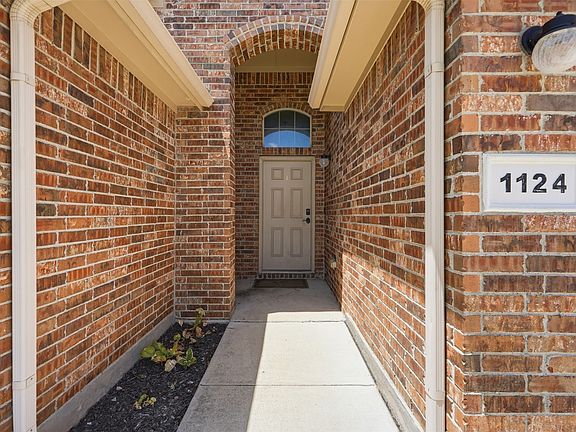 3rd image of 1124 Autumnwood Dr
