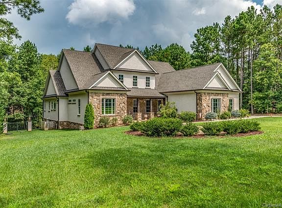 2nd image of 4920 River Hills Dr