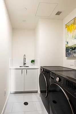 Rented by Douglas Elliman | media 15