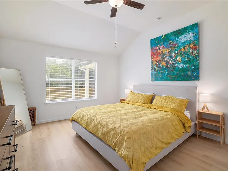 1819 Melissa Oaks Ln — Photo 15