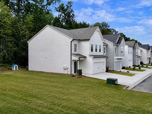 3rd image of 125 Millers Ln