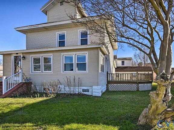3rd image of 4254 Main St