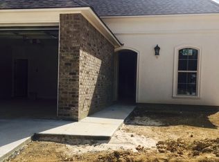 6612 Oak Garden Dr, Baton Rouge, LA 70817