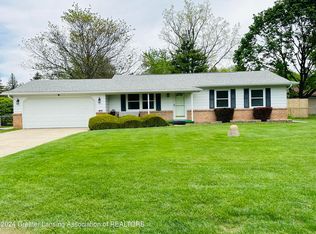 12928 Kingsgate Way, Grand Ledge, MI 48837