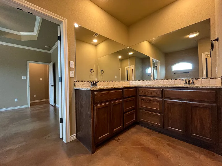 3113 Silver Saddle Dr — Photo 23
