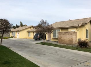 602 Greenwood Meadow Ln, Bakersfield, CA 93308