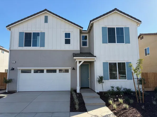 2871 E Veranda Dr, Fresno, CA 93730