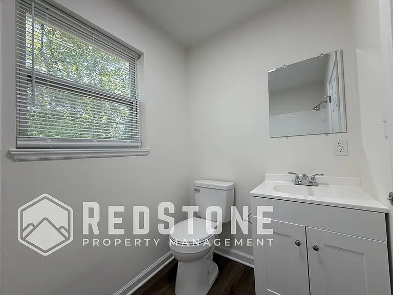 1507 Tucker St #C — Photo 16