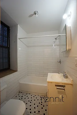 Rented by Rennit Inc. | media 9