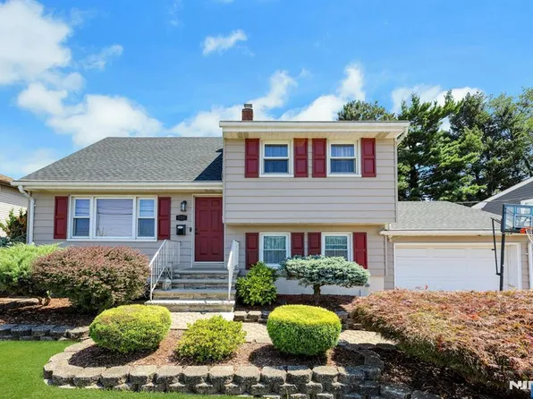 234 Hillside Ave, Saddle Brook, NJ 07663