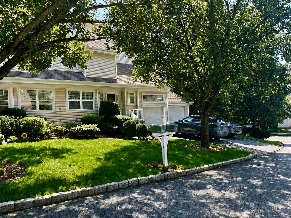 140 Winding Ridge Rd #140