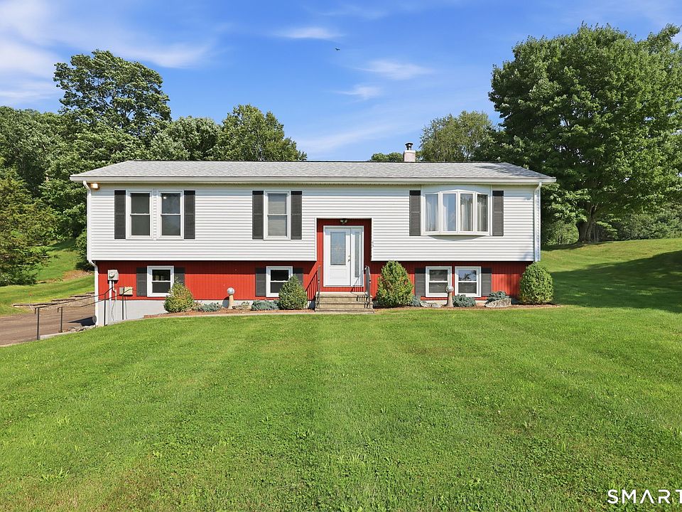 1st image of 43 Pinnacle Road