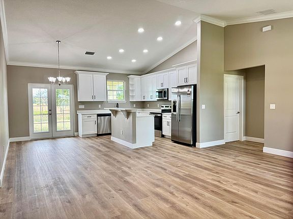 5th image of 5007 SE 42nd Street