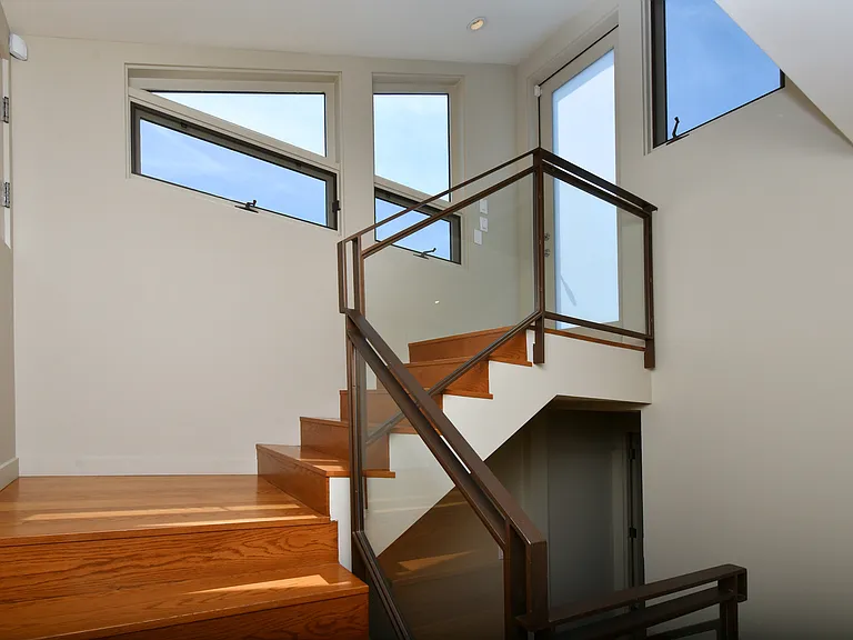 744 Marine St — Photo 23