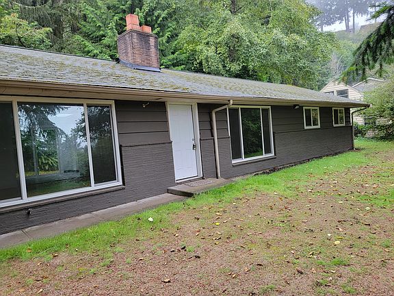 3rd image of 13517 42nd Ave NE