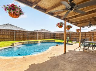 502 Azalea Dr, Nevada, TX 75173
