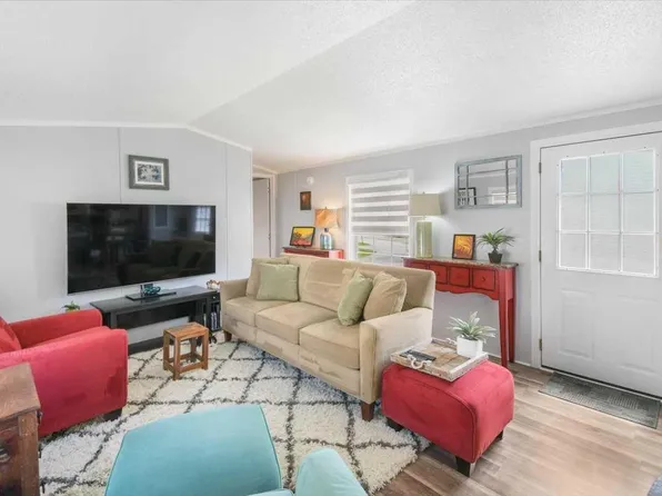 26 HERITAGE Circle, Patterson, NY 12563