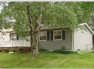 5610 Gaines St, Davenport, IA 52806