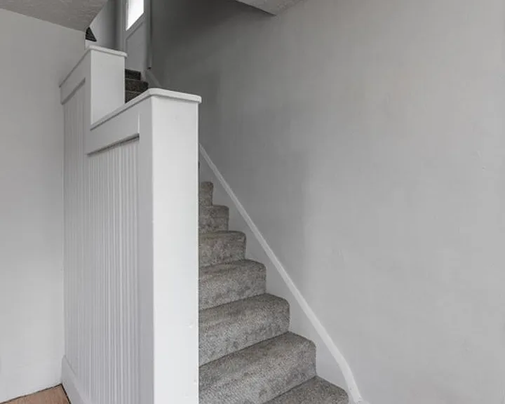 344 Fenton Ave NE — Photo 3