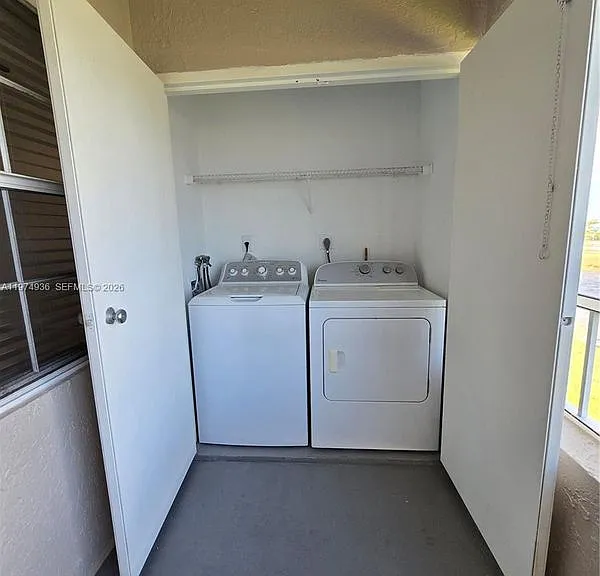 2881 N Oakland Forest Dr #310 — Photo 5
