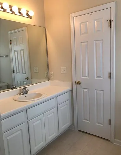 2020 Waterstone Ln Photo 1