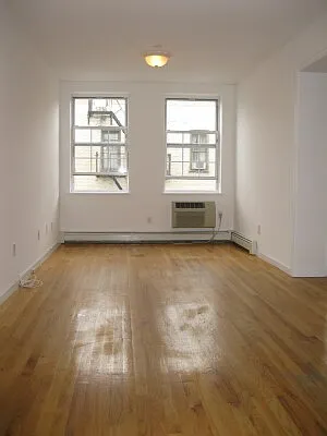Rented by Tower Brokerage | media 23
