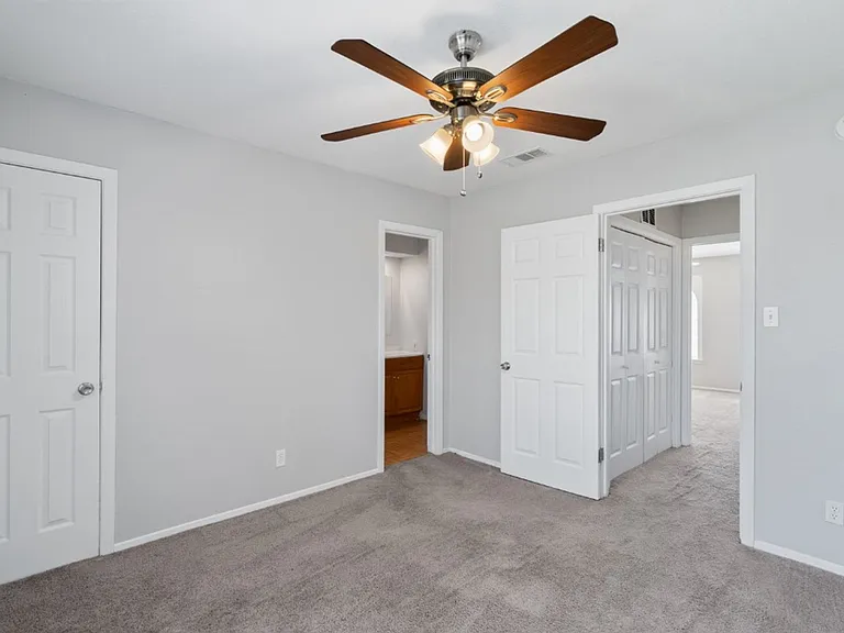 5800 Belmoor Dr #C — Photo 17