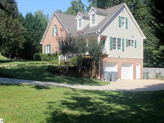 2nd image of 36 Fox Creek Ct