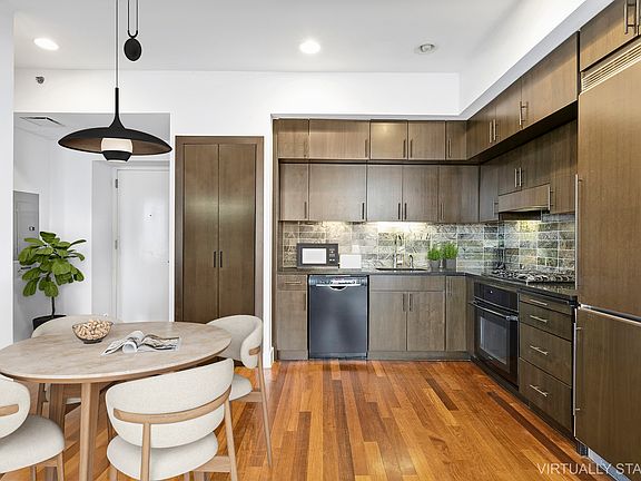 4th image of 150 Myrtle Ave APT 1905