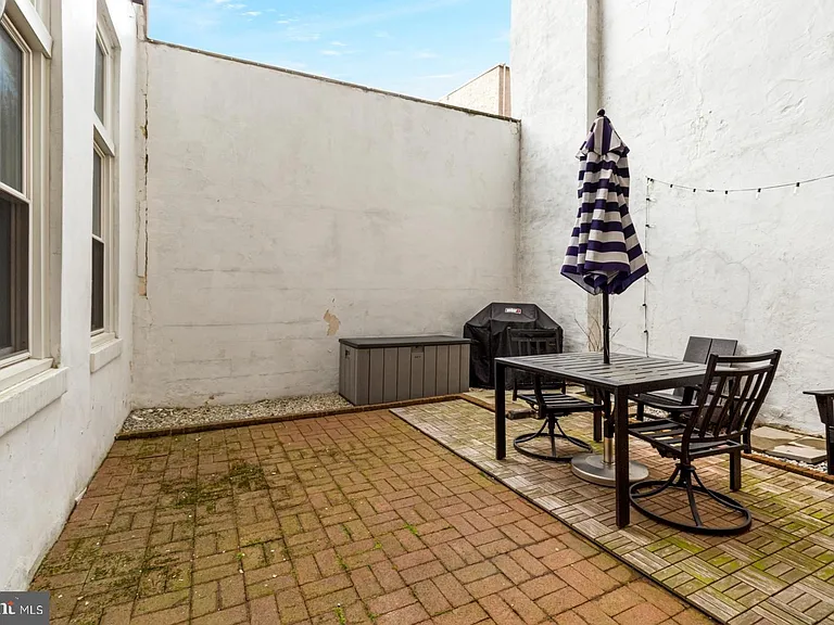 12 S Letitia St #16-105 — Photo 23