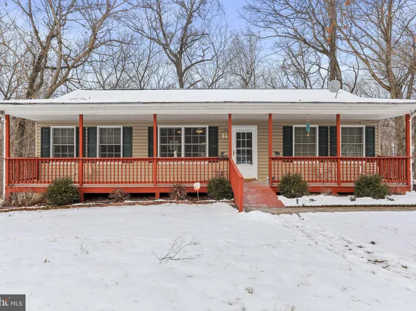 506 Maple Ridge Ln, Harpers Ferry, WV 25425