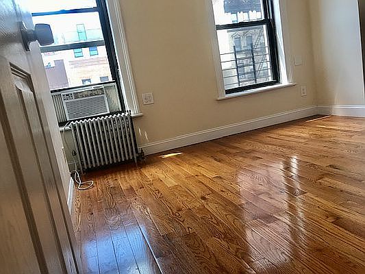 5th image of 1486 2nd Ave #4