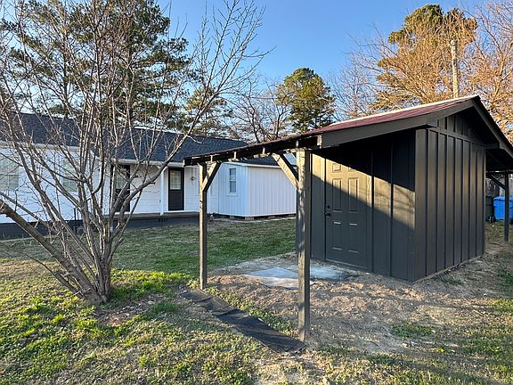 4th image of 1310 Sparkman St NW #1310