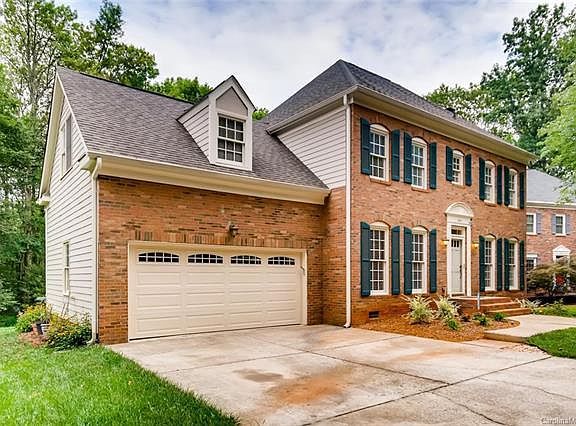 3rd image of 15125 Chilgrove Ln
