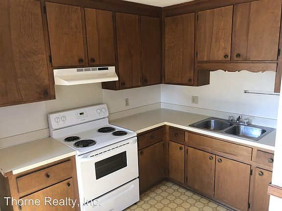 2nd image of 512 Arrington Ave 512 Arrington #4029003