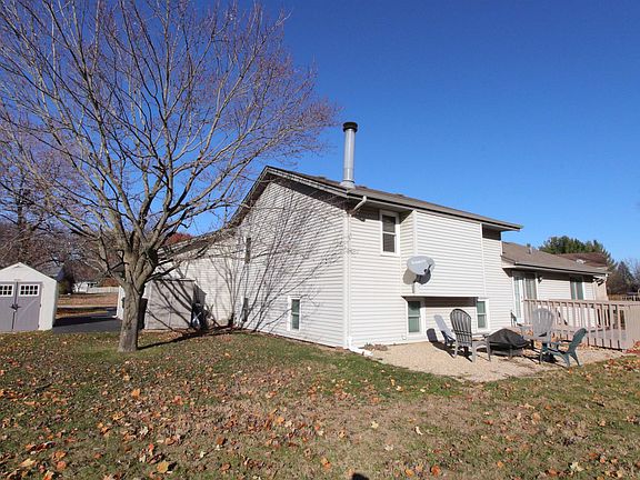 3rd image of 7297 Montmorency Dr