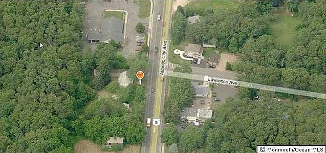 2nd image of 562 Route 9