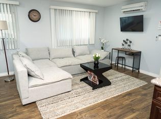 7136.5 Matilija Ave, Van Nuys, CA 91405