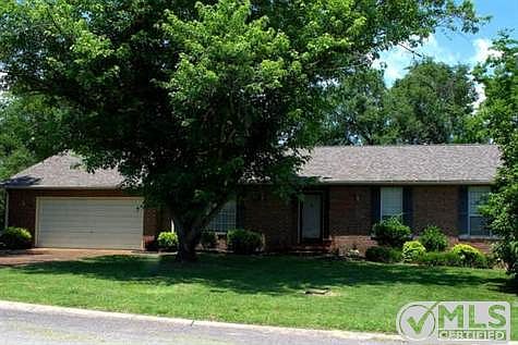 3rd image of 3661 Wood Bridge Dr
