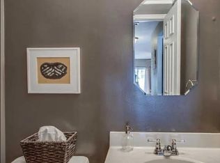 6199 Wild Valley Ct, Alexandria, VA 22310