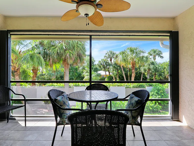 1600 NE Dixie Hwy #10-203 — Photo 26